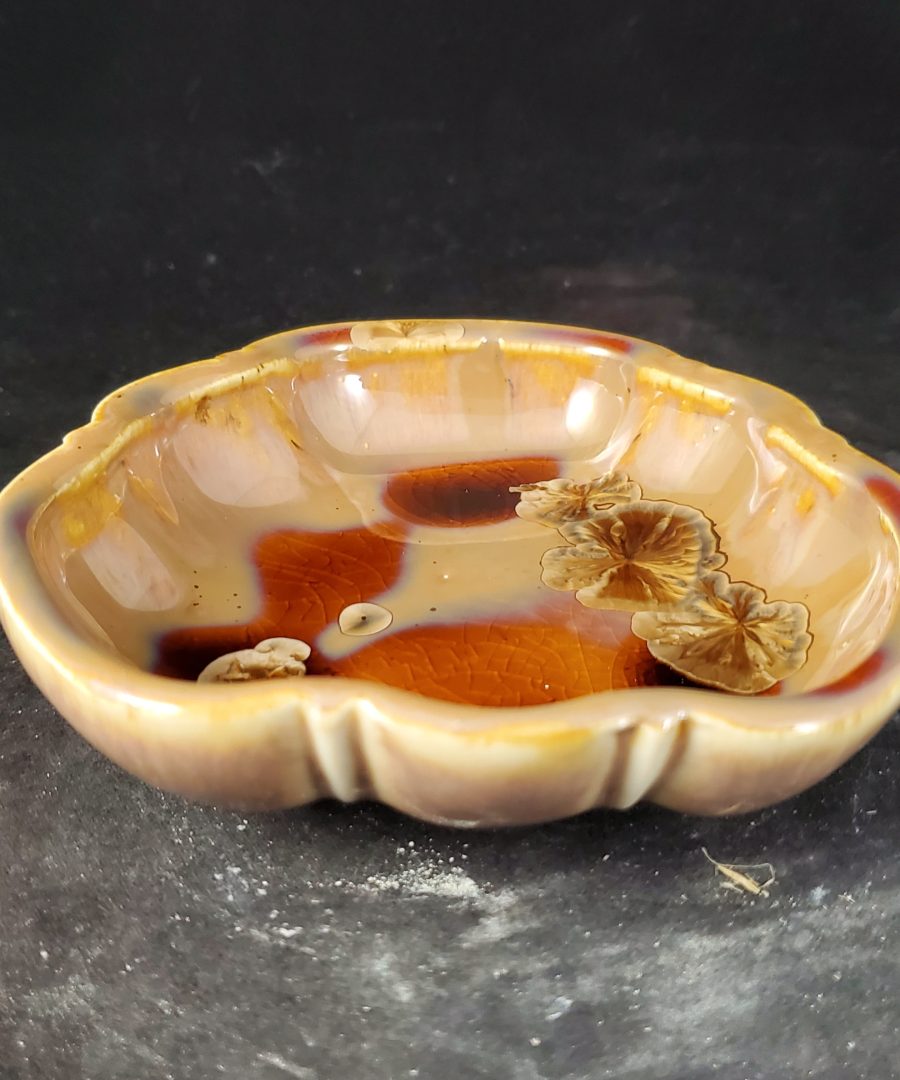 Crackle-glazed Floral Motif Ceramic Decorative Dish