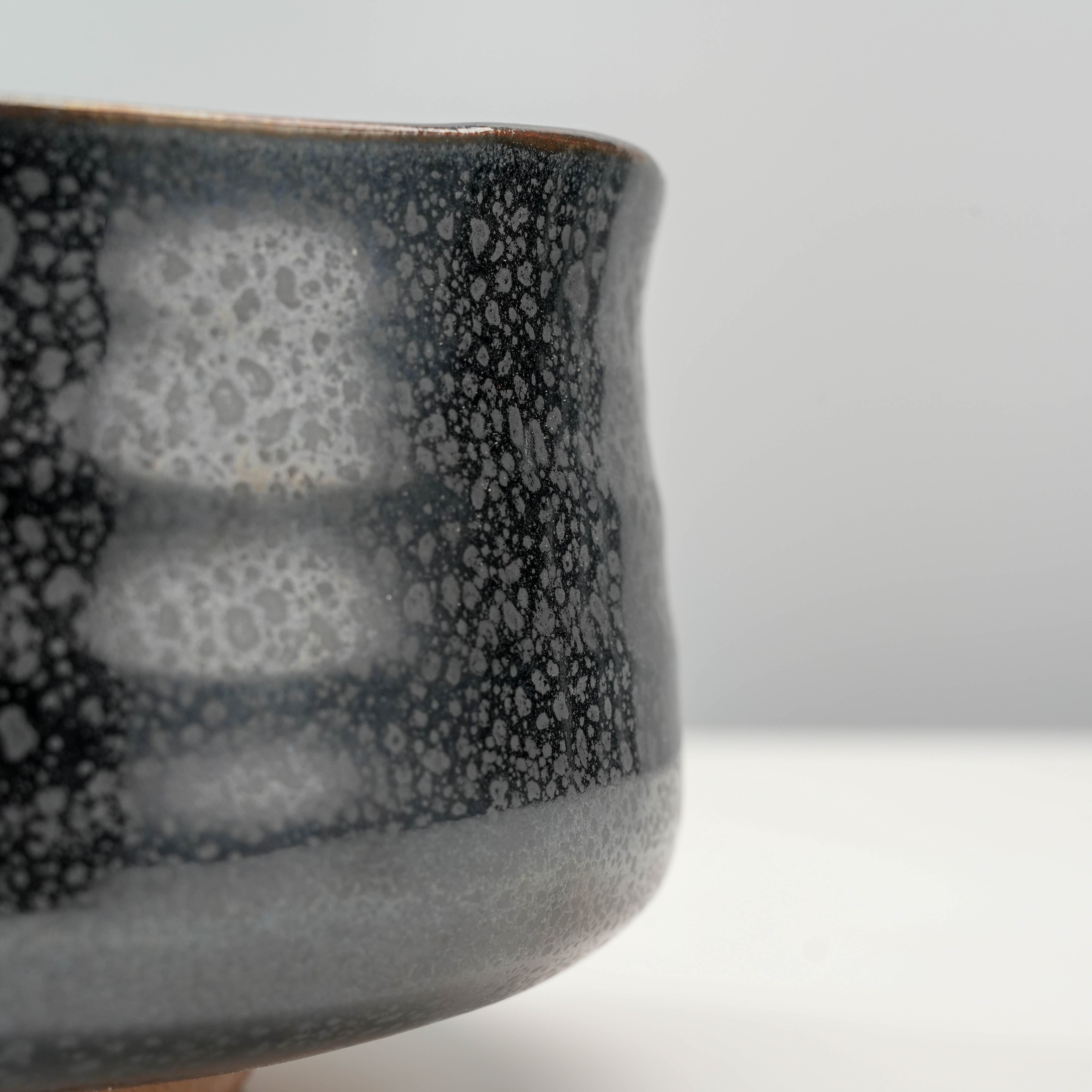 Wavy-rim tea bowl