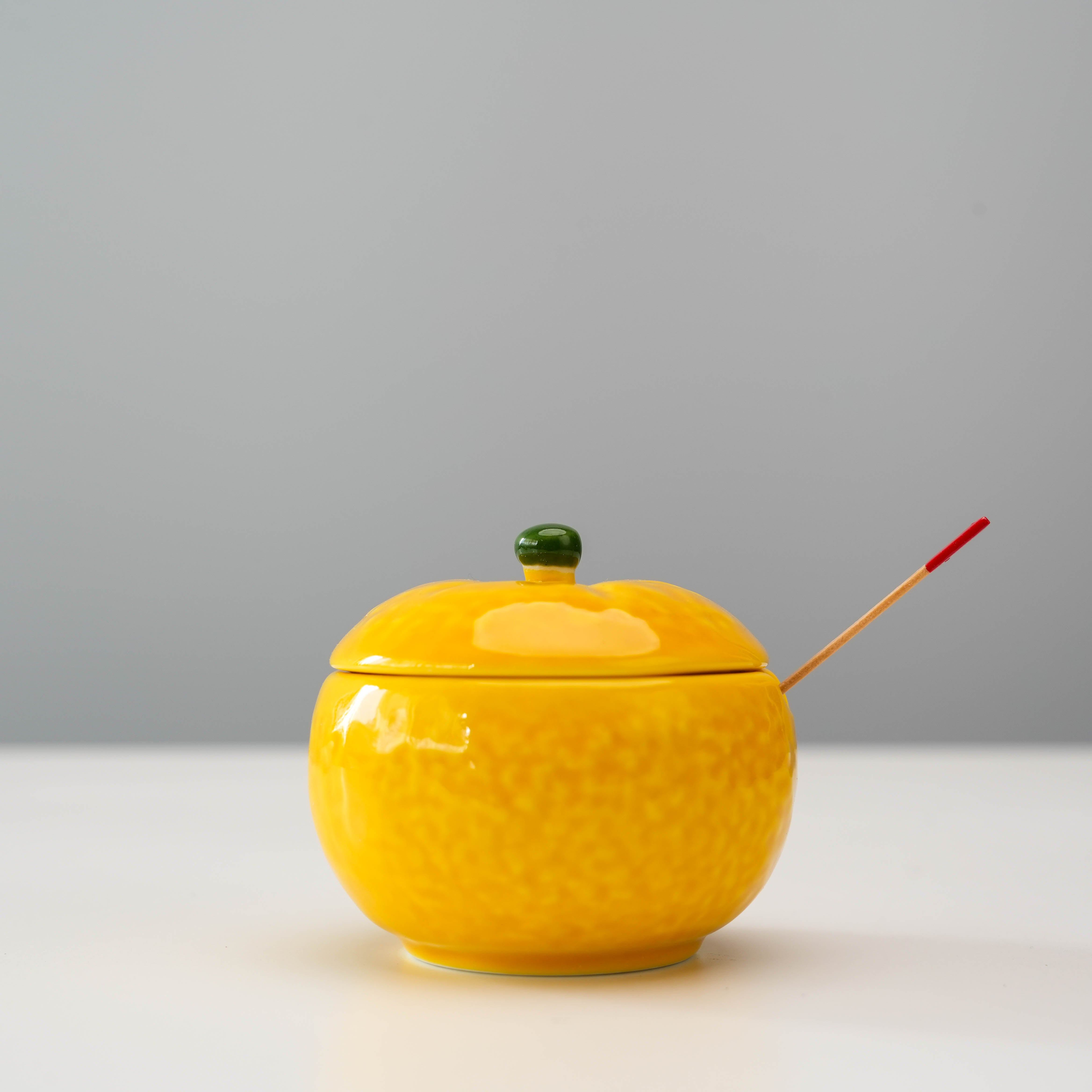 Citrus match holder