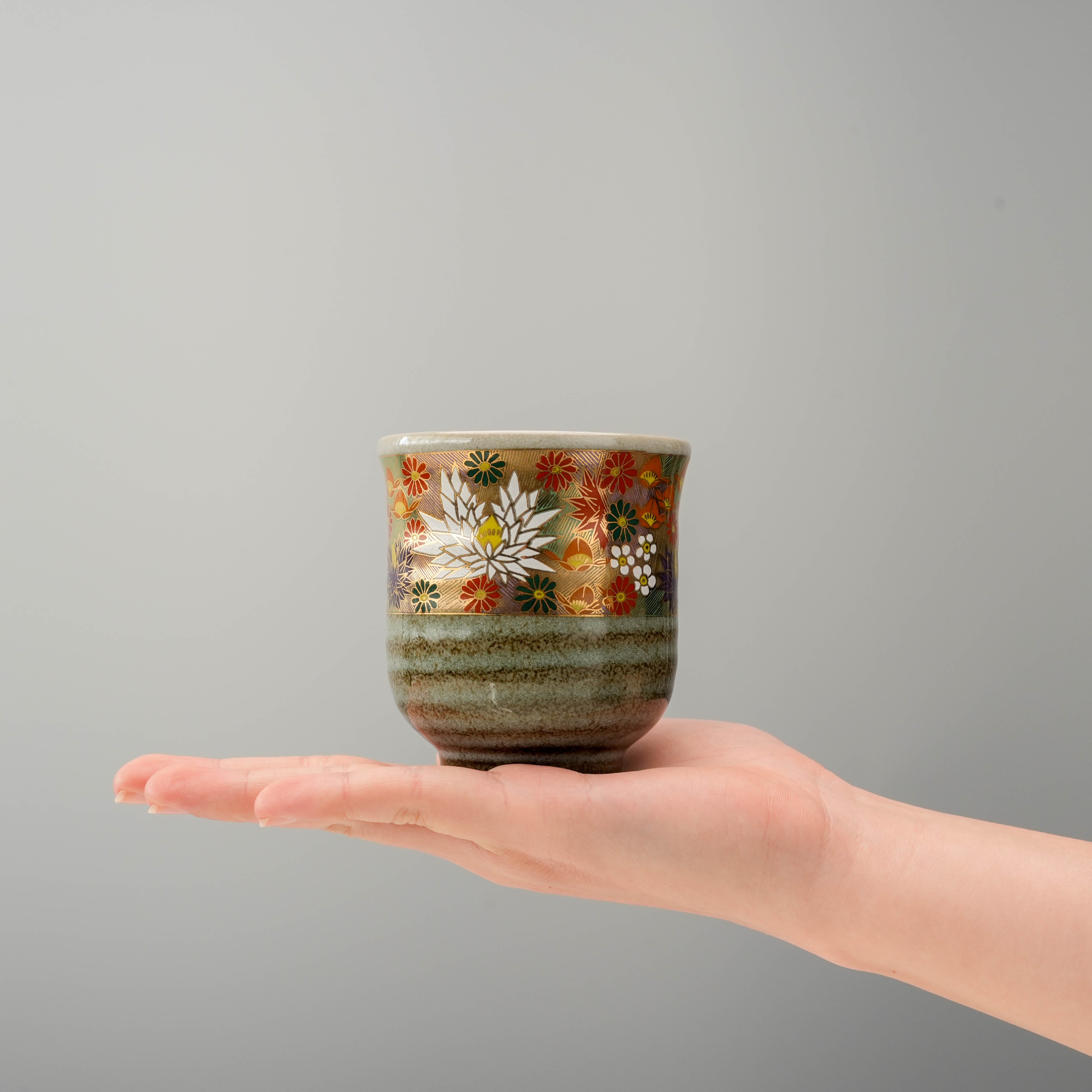 Tapered floral drinking cup