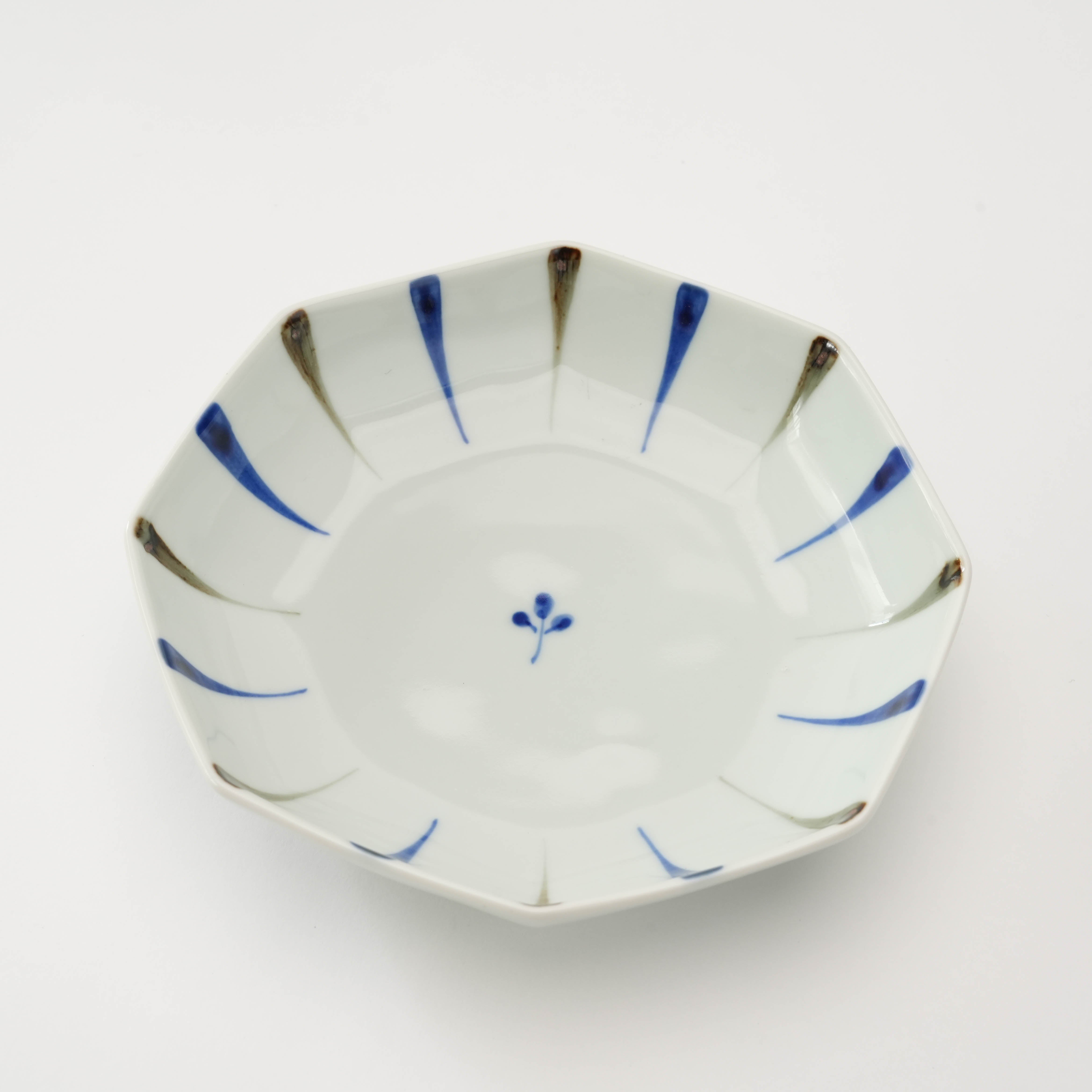 Octagonal serving bowl