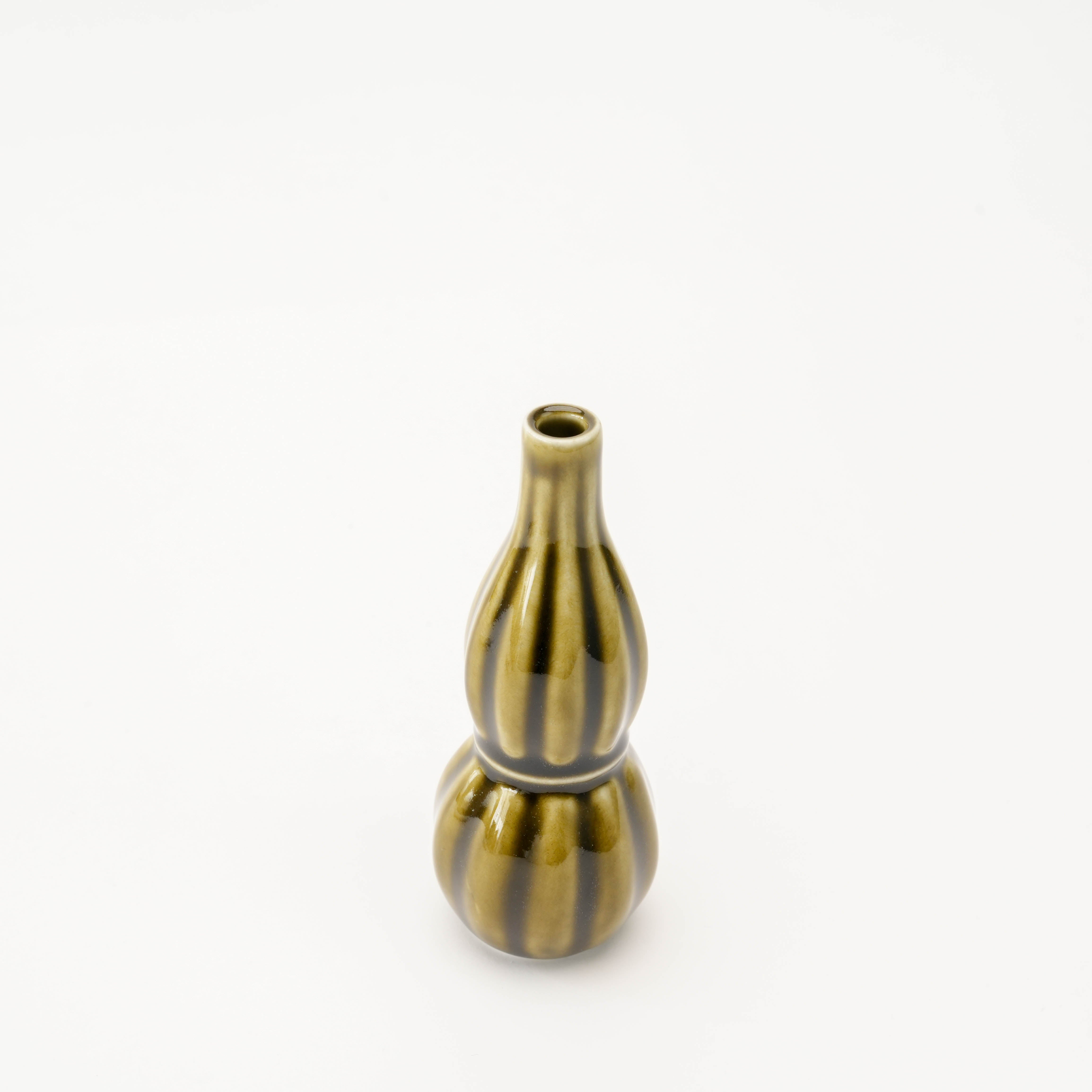 Double-Gourd Flower Holder