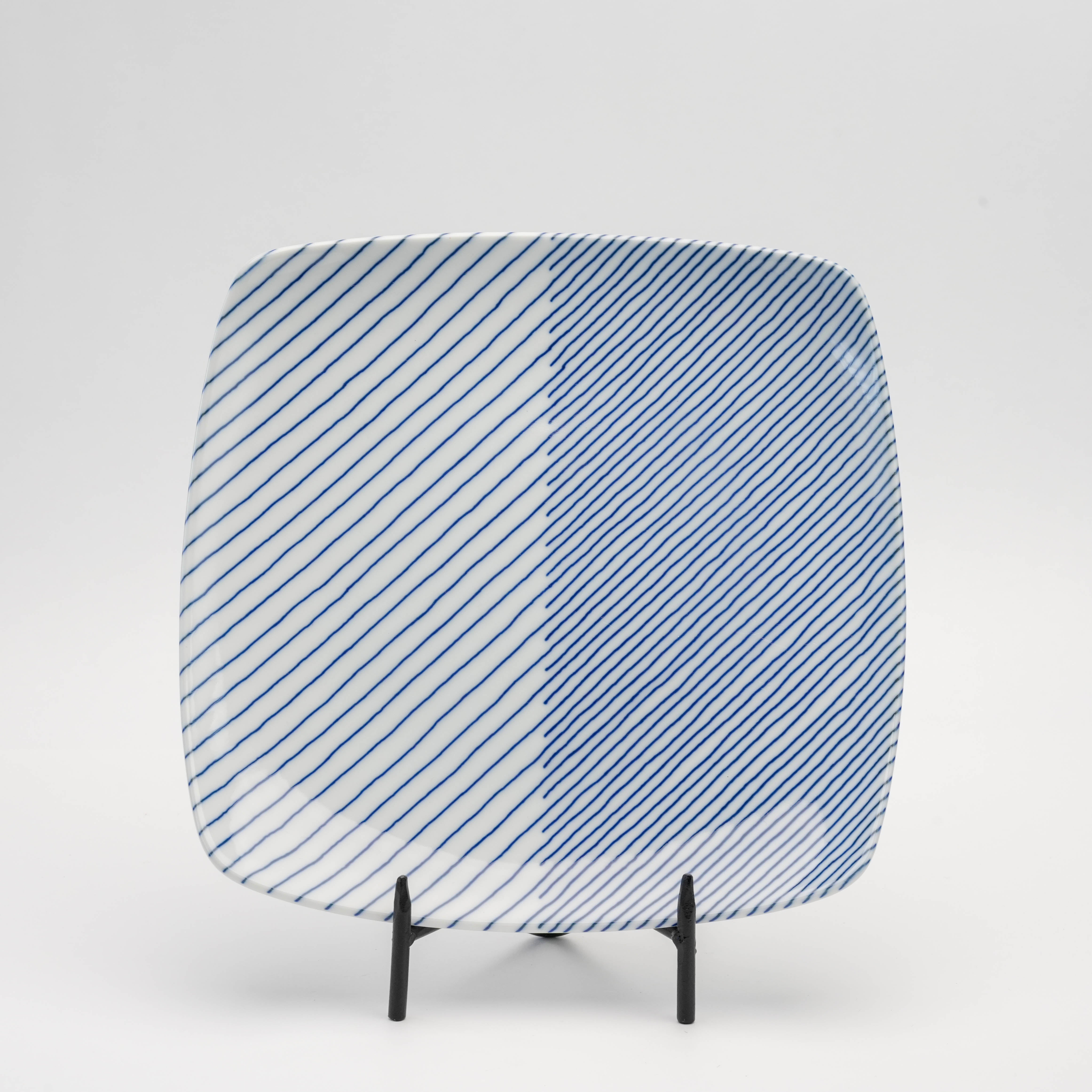 Square Diagonal Line Plate