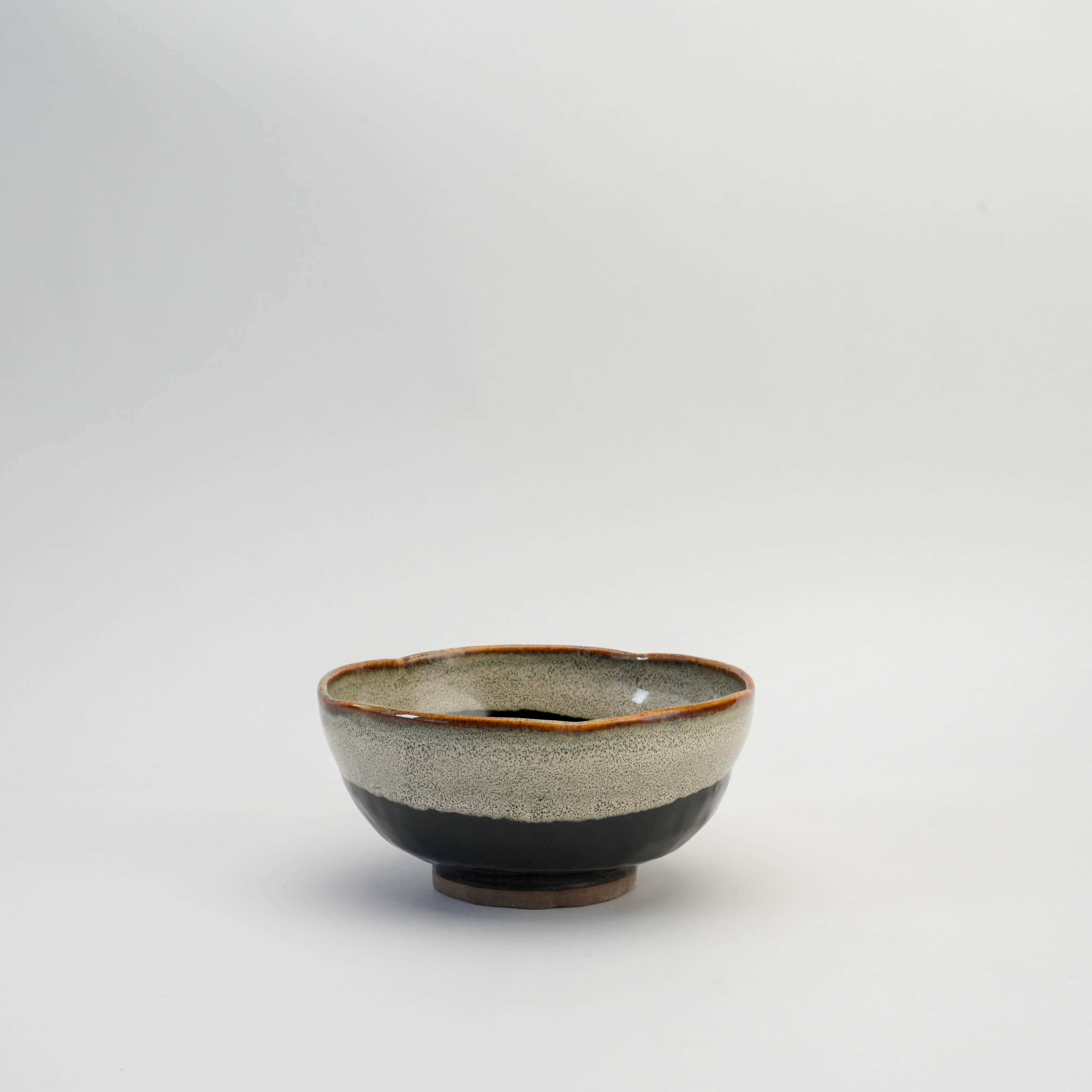 Scalloped Rim Bowl