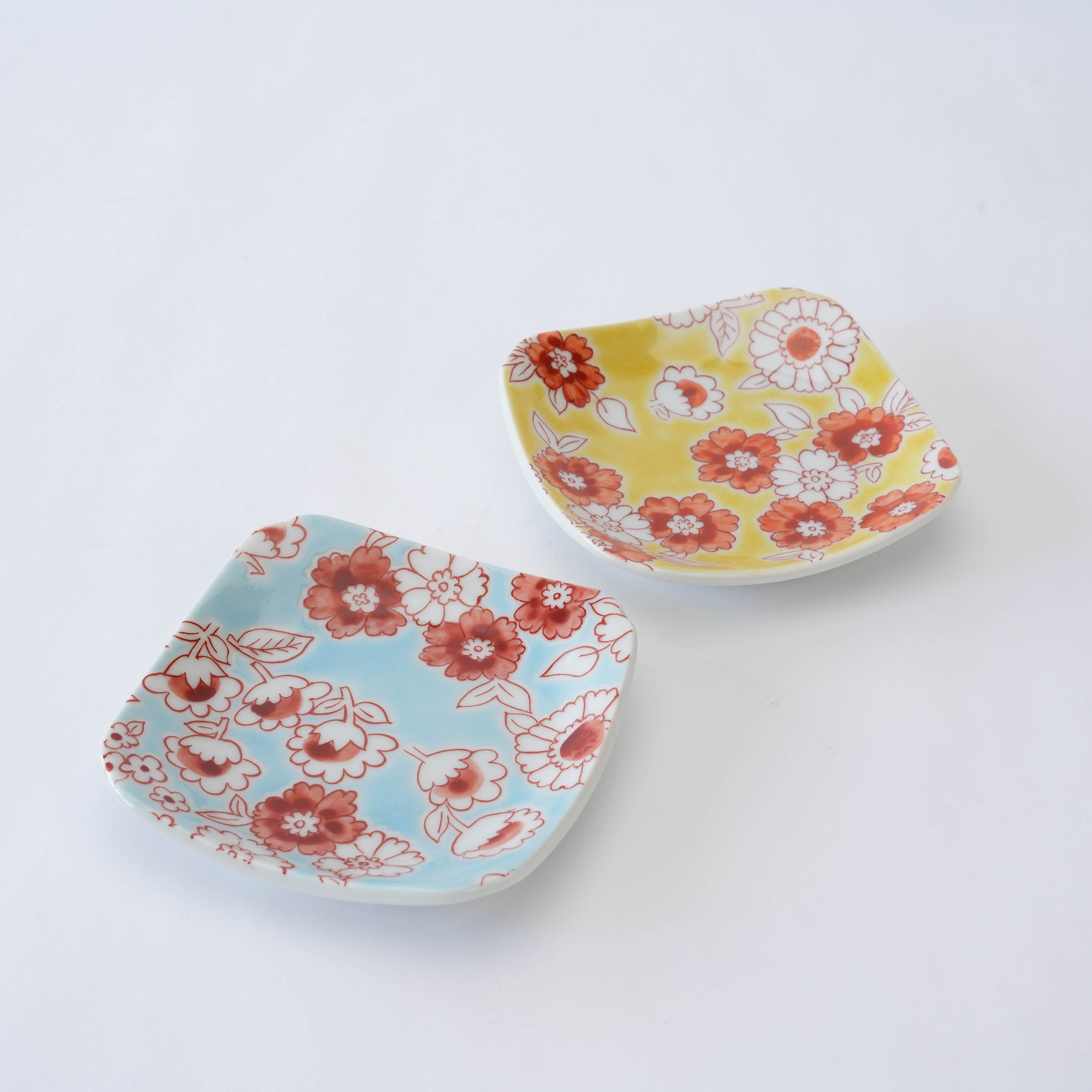 Floral trinket dish