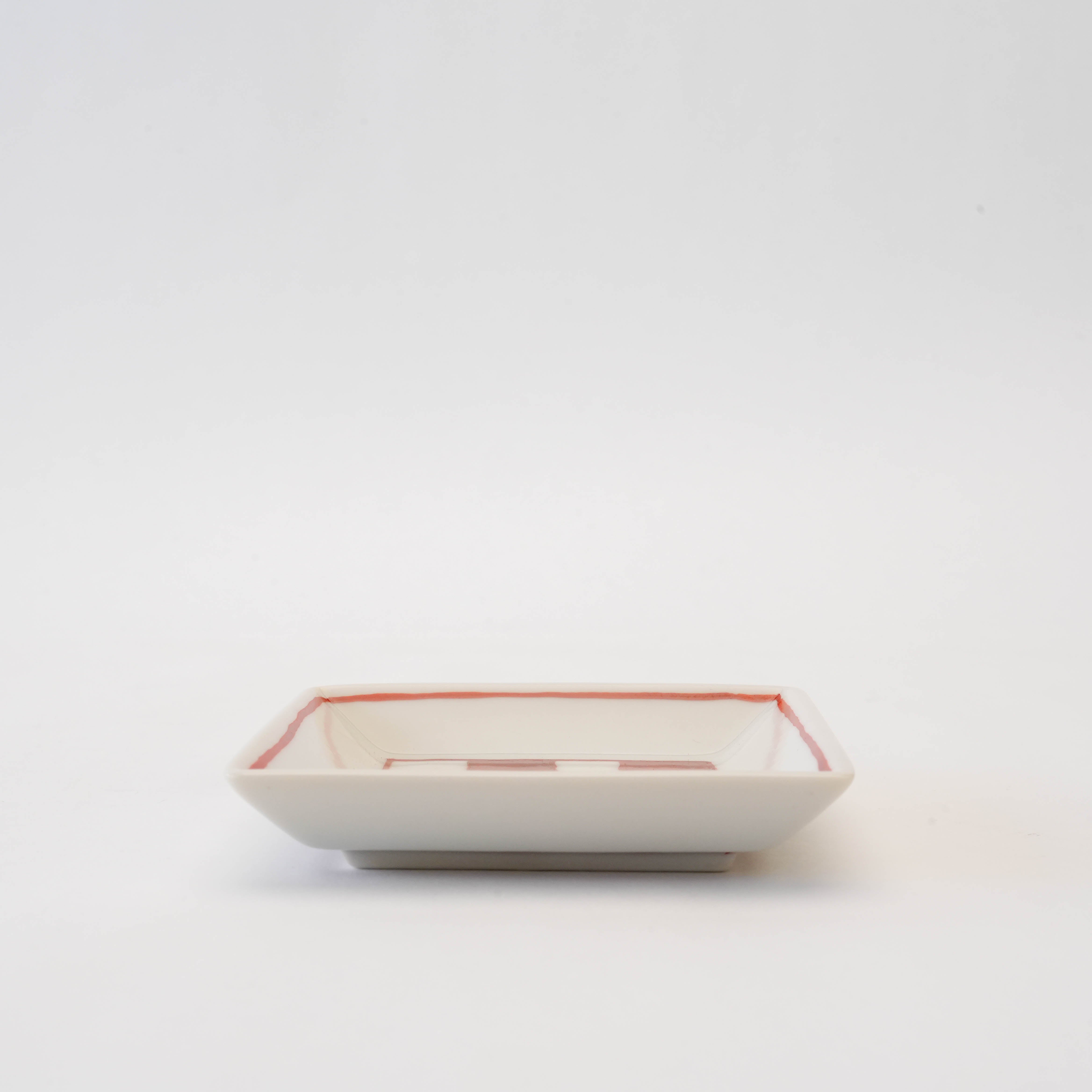 Checkered square dish